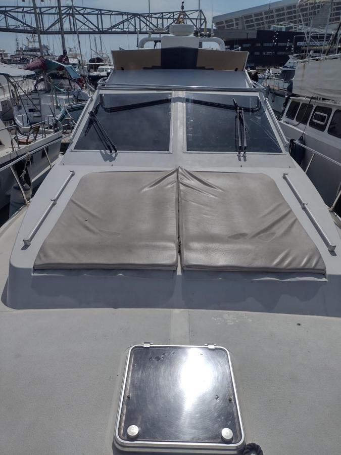 Yach Boat Hotel Barcelona Bagian luar foto